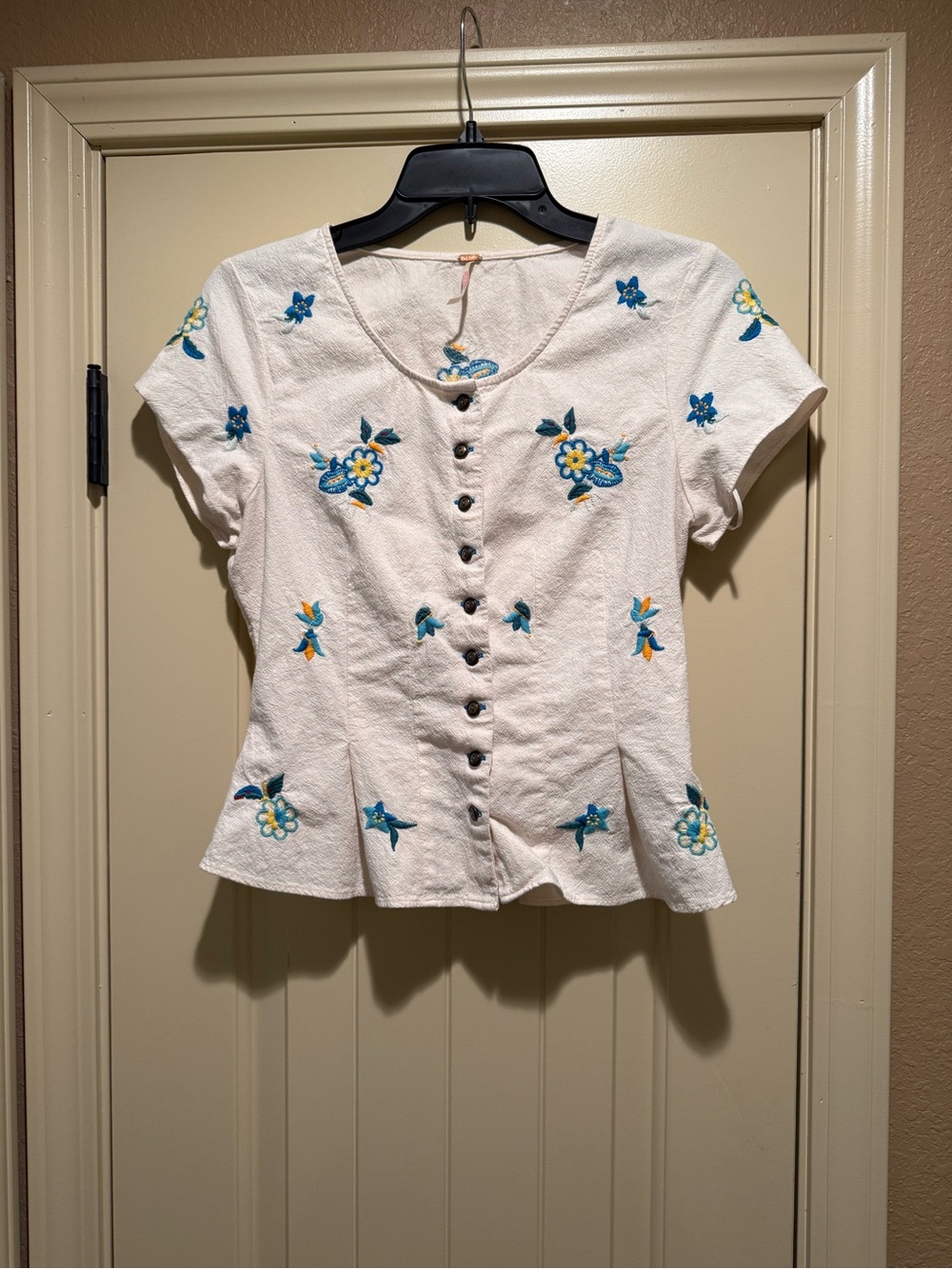 Free People Cream Button-Front Embroidered Floral Top